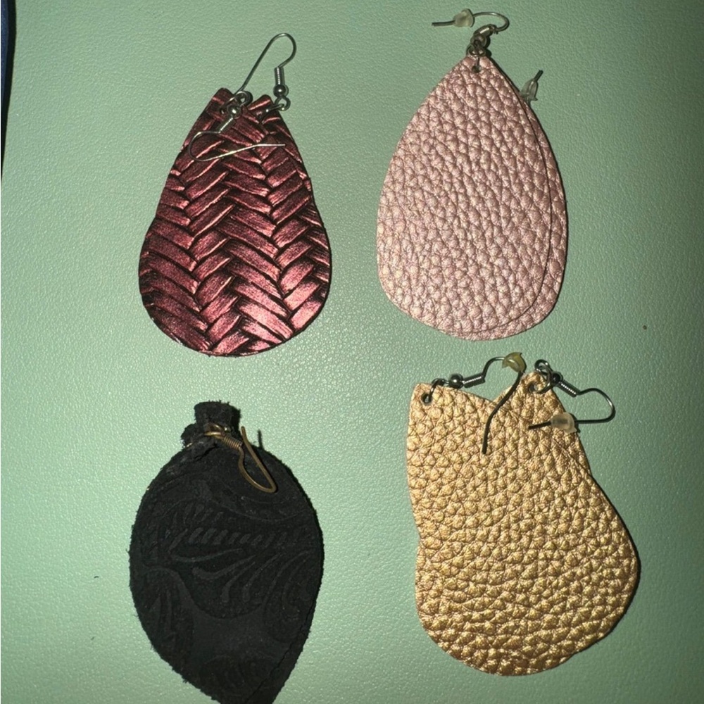 Leather earrings